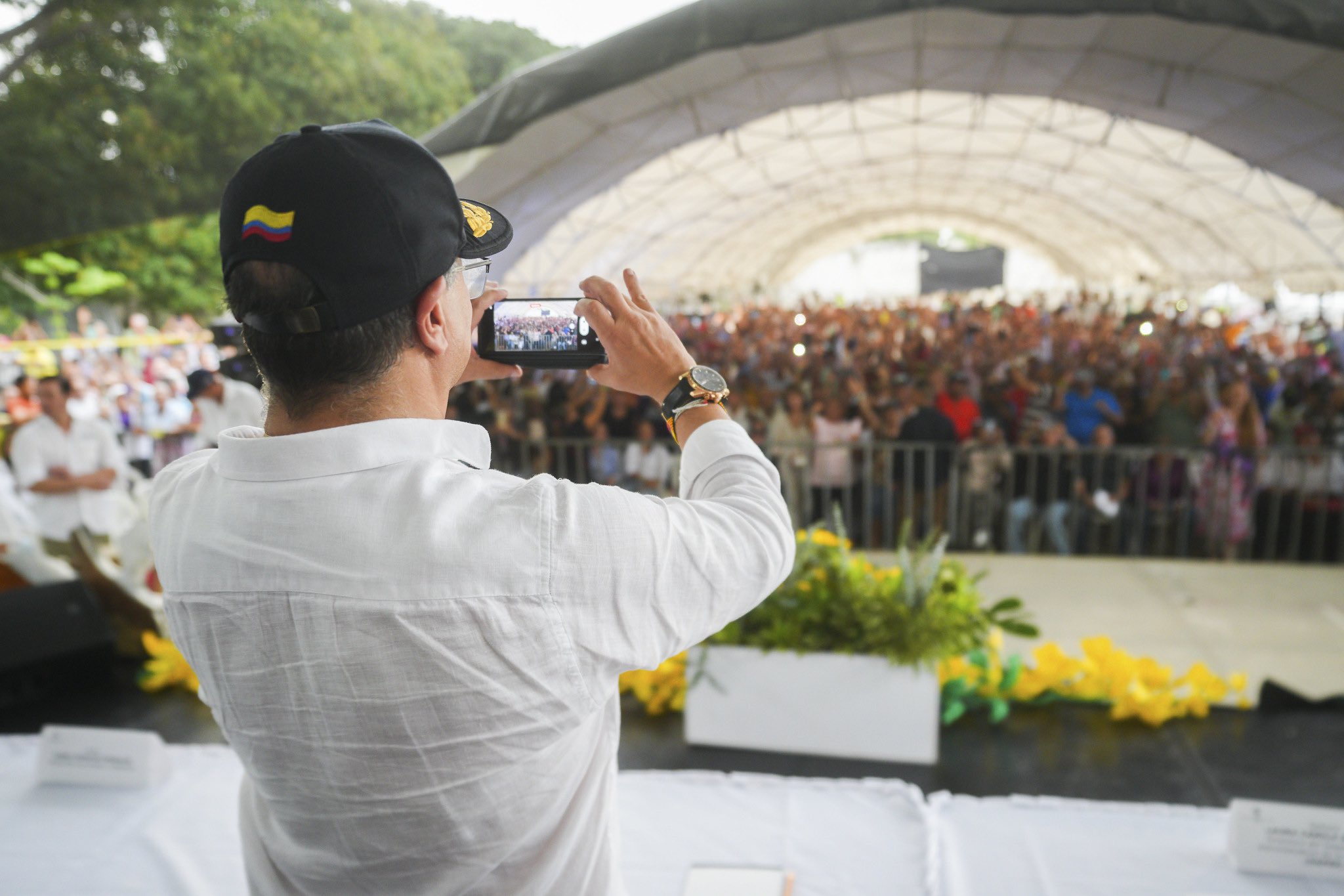 Presidente Petro pidió bajar las tarifas de energía